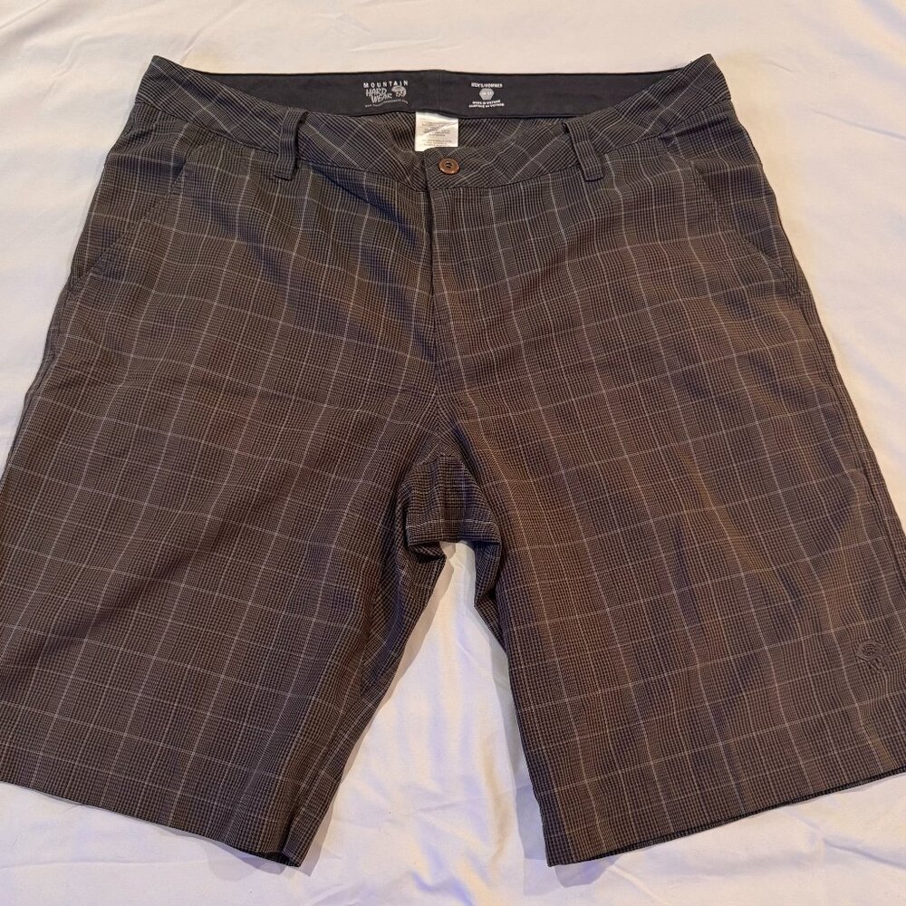 Mountain Hardwear Shorts